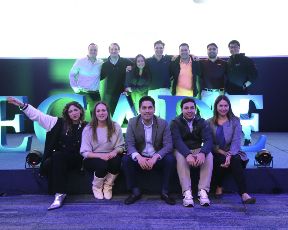 Conéctate con los impulsores de la transformación empresarial